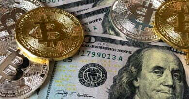 bitcoins and u s dollar bills