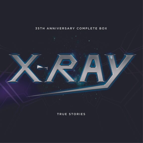 X-RAYの軌跡をすべて詰め込んだ
「35TH ANNIVERSARY COMPLETE BOX～完全制覇～」
奇跡の再プレス！受注受付中！