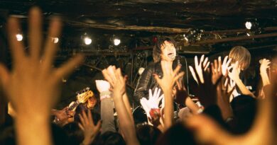 a flood of circle、初武道館翌日に古巣下北沢SHELTERで灼熱のワンマン敢行