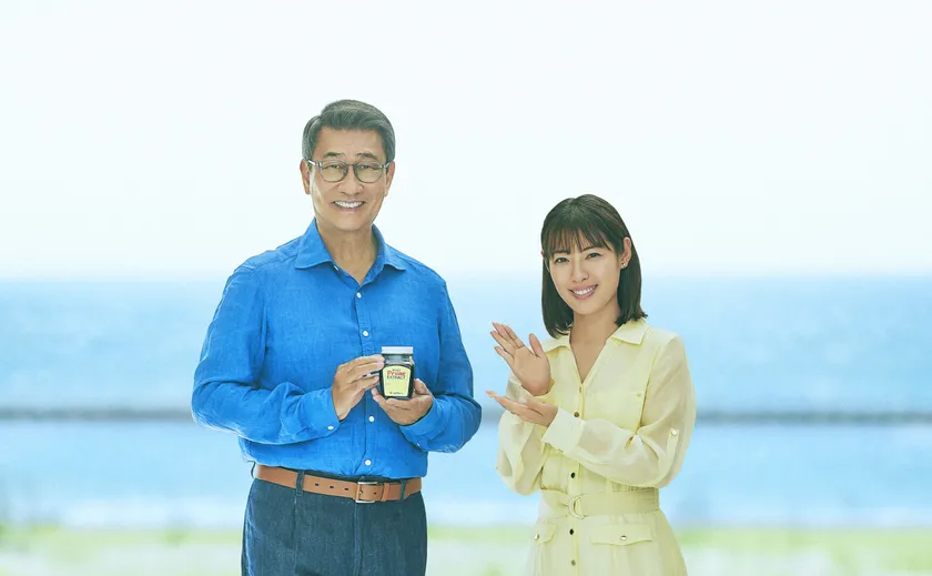 中井貴一さん、ミキプルーンTVCM出演30周年を記念した
最新作が完成　
「あ、30年。」と感慨にふける中井さんが印象的！
『つづけるって、たいせつ(30年)』篇『30年に乾杯』篇
7月8日(水)より全国放映開始